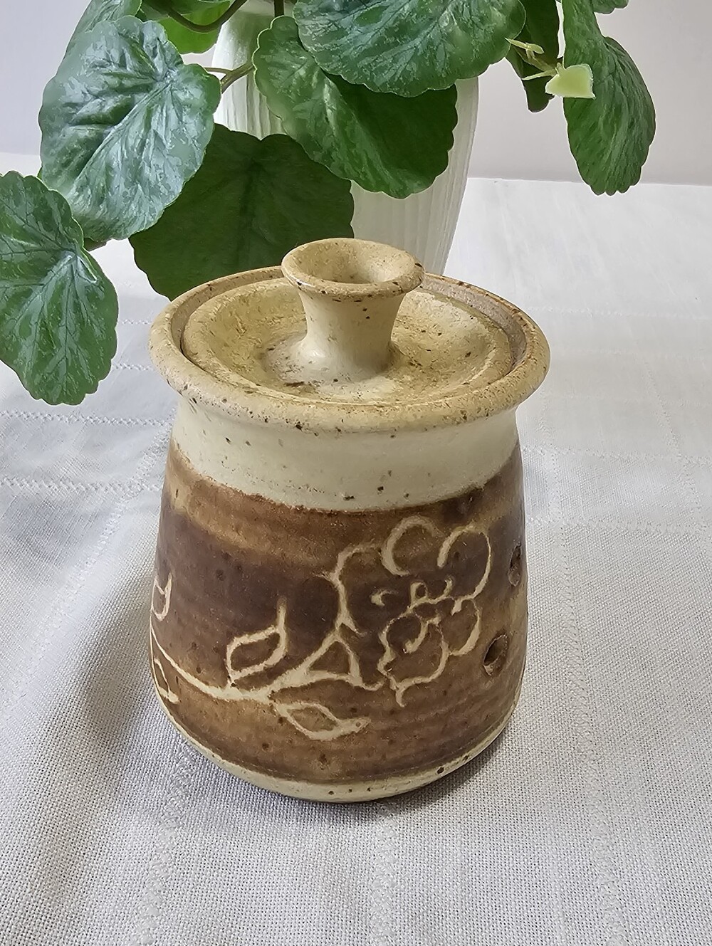 Julia Rand Signed Studio Pottery Stoneware Floral Garlic Keeper with Lid - Canad